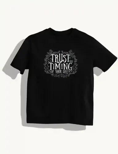 Trust the timing of your life  Unisex Oversized T-shirt - Black - XS